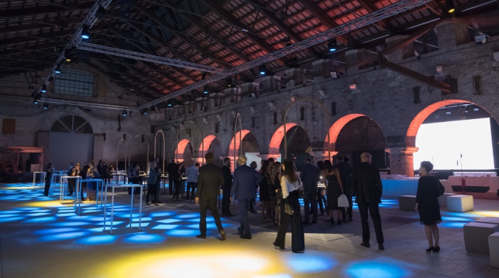 Progettazione e realizzazione di strutture, coperture ed impianti per palcoscenici